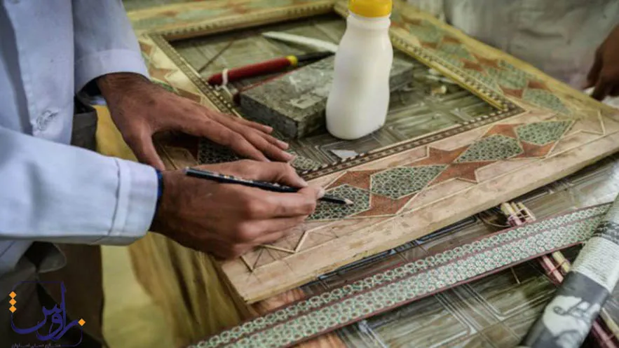 چسب در ساخت خاتم کاری