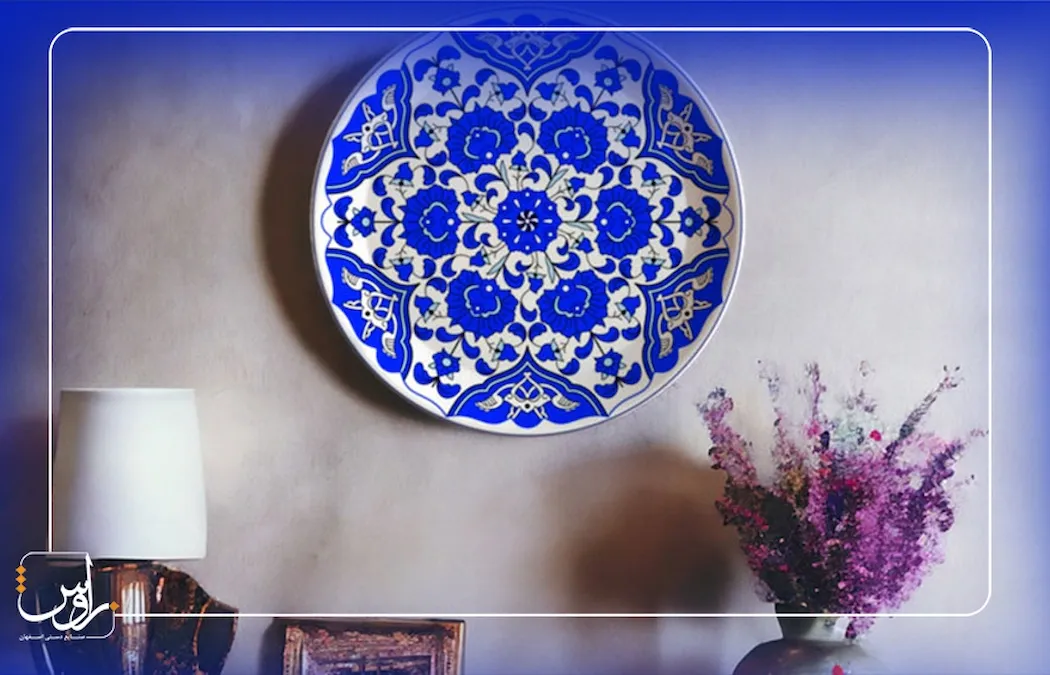 ایده تزیین دیوار با بشقاب میناکاری | نحوه نصب بشقاب  روی دیوار