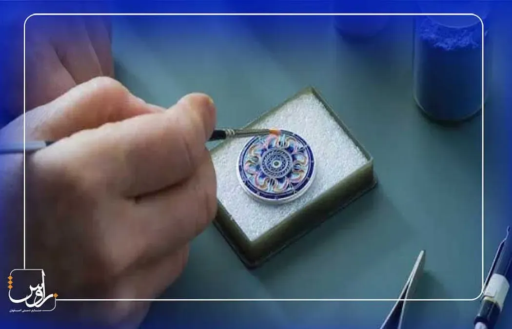 آشنایی با ابزار و وسایل میناکاری | معرفی وسایل مورد نیاز میناکاری
