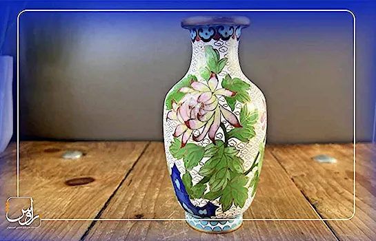 مقایسه میناکاری ایران و چین