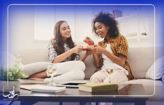 ایده کادو برای خواهر شوهر و خواهر زن