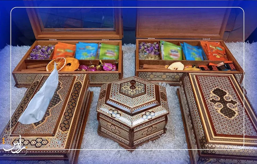 محصولات خاتم کاری روی چوب