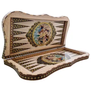 نمای داخلی صفحه نرد و شطرنج دالبر خاتم با نقاشی چوگان