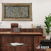 نمای تابلو قلم زنی طرح شکار با قاب خاتم ترنج 123*73 صنایع دستی زاوش