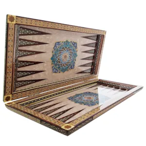 کاربرد تخته نرد و صفحه شطرنج لبگرد خاتم نقاشی تذهیب
