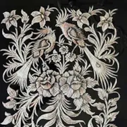 نمای پلاک تابلو قلم زنی با قاب خاتم دو شاسی سایز 73*63 زاوش