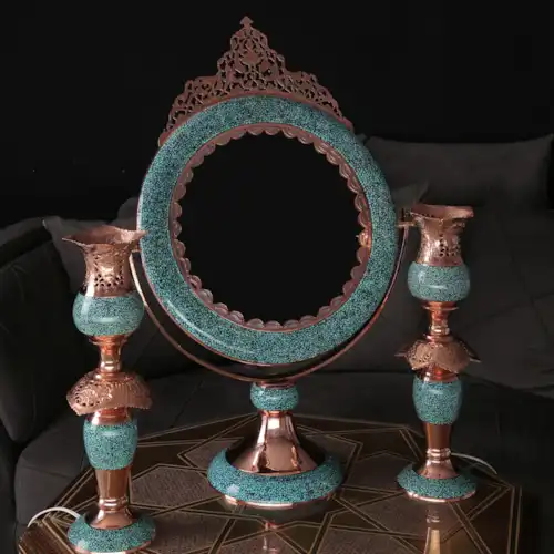 لاله بزرگ فیروزه کوب